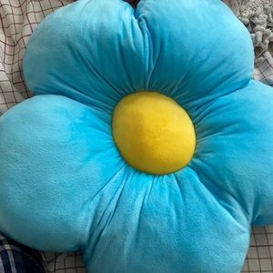 Blue flower pillow:)